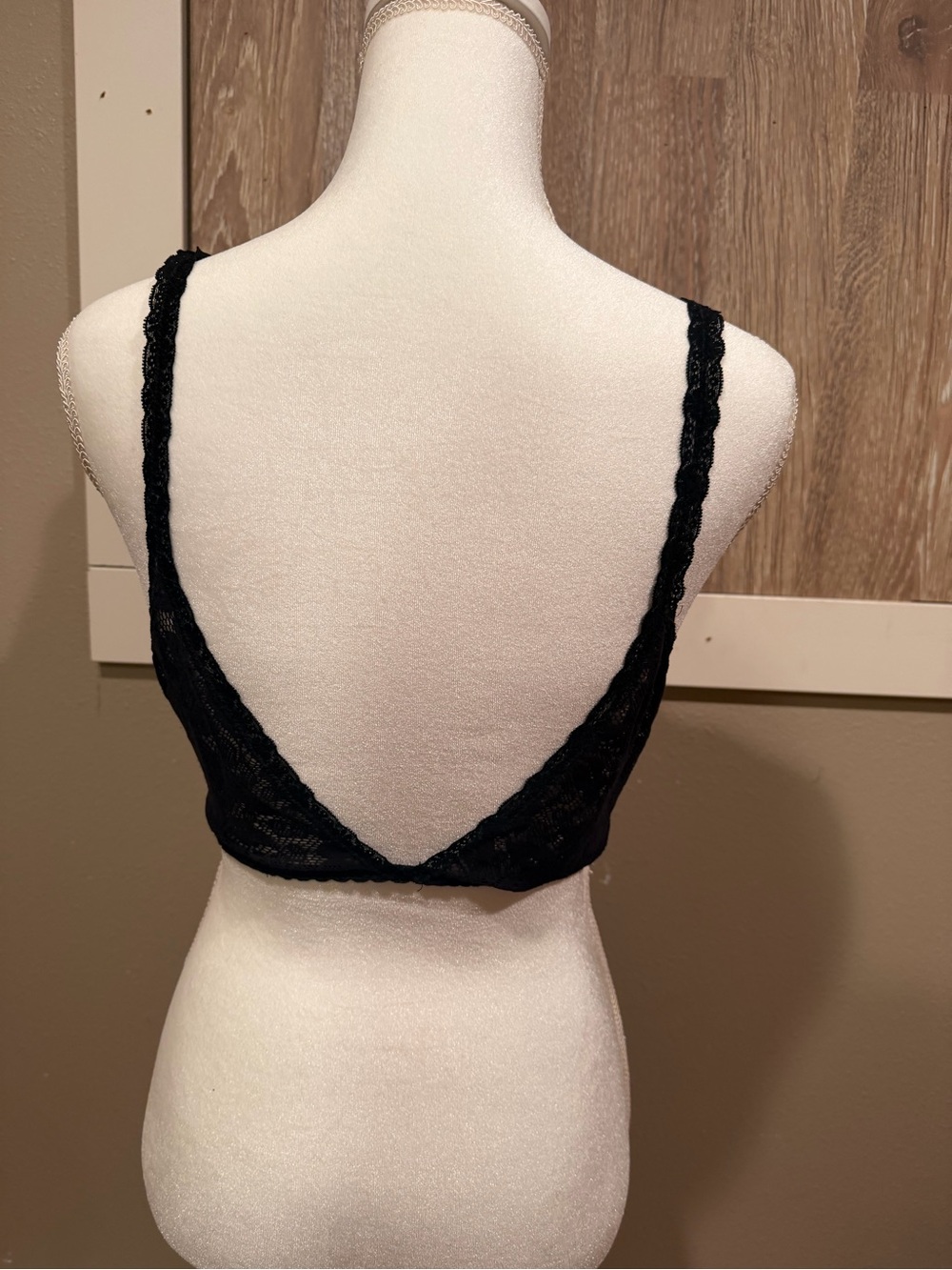 Vintage 90’s Olga Bra Bralette Unlined Lace Bra Made in the USA SZ 36 Sexy - Picture 9 of 11